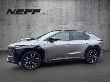 Car image 4
