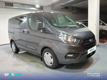 Car image 3