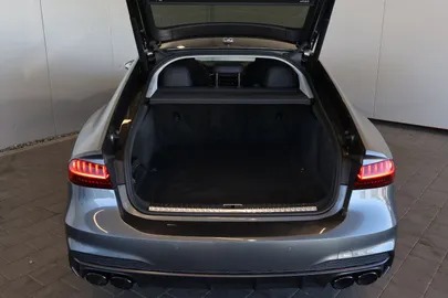 Car image 24