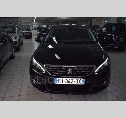 Peugeot 308 SW 1.2 PureTech 130 96 kW image number 2