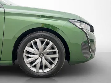 Car image 29