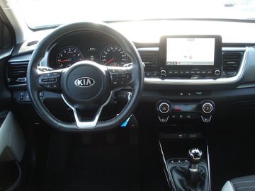 Car image 19