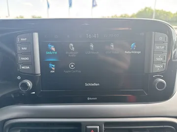 Car image 23
