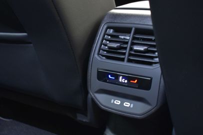 Car image 38