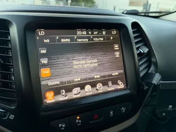 Car image 28