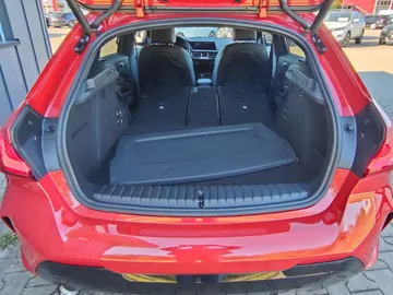Car image 46
