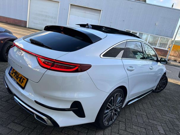 Kia ProCeed 1.5 T-GDI GT Line 118 kW image number 4