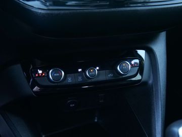 Car image 36