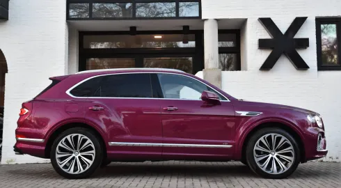 Car image 4