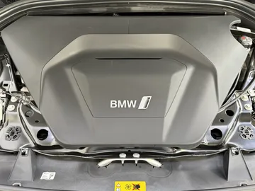 Car image 35