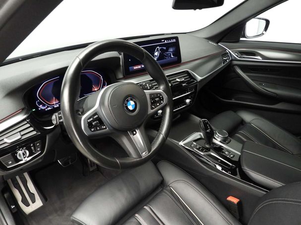 BMW 520i Touring 135 kW image number 6