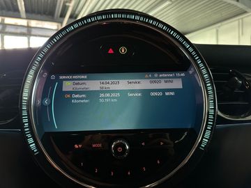 Car image 27