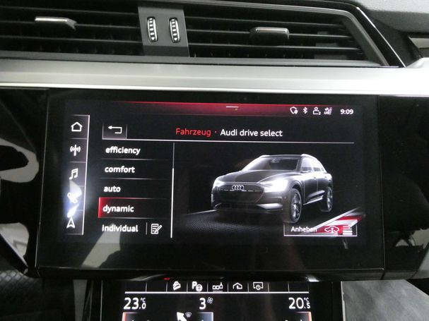 Audi e-tron 55 quattro 300 kW image number 25