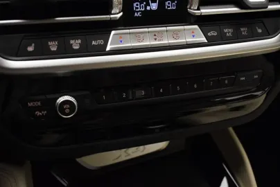 Car image 50