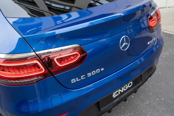 Mercedes-Benz GLC 300 e 235 kW image number 12