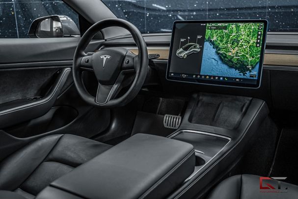 Tesla Model 3 Performance AWD 377 kW image number 17