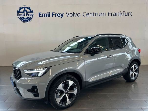 Volvo XC40 B3 Plus Dark DKG 120 kW image number 16