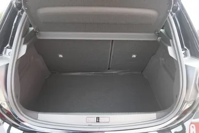 Car image 38