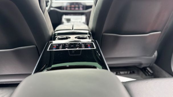 Audi A8 55 TFSI quattro 250 kW image number 26