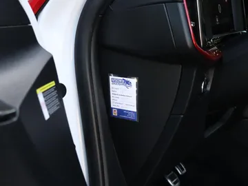 Car image 28