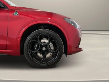 Car image 49