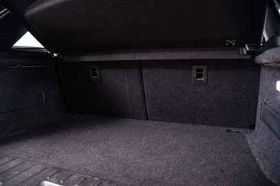 Car image 36