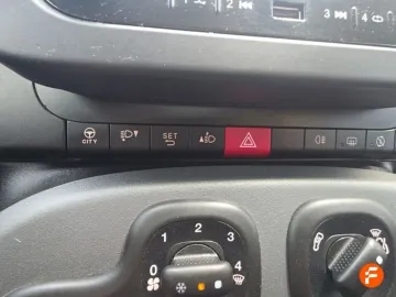 Car image 26