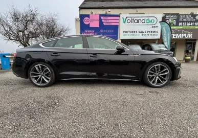 Car image 3