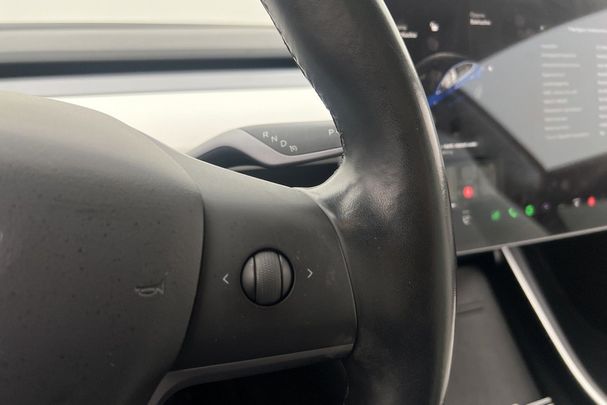 Tesla Model 3 Long Range AWD 324 kW image number 17