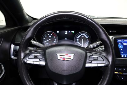 Car image 21