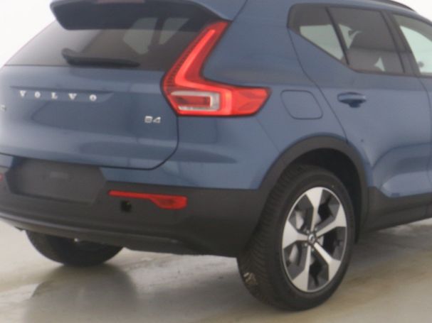 Volvo XC40 B4 Plus Dark DKG 145 kW image number 8