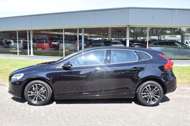 Volvo V40 T2 90 kW image number 8