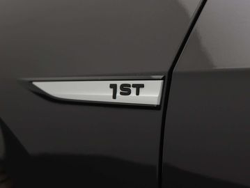 Car image 36