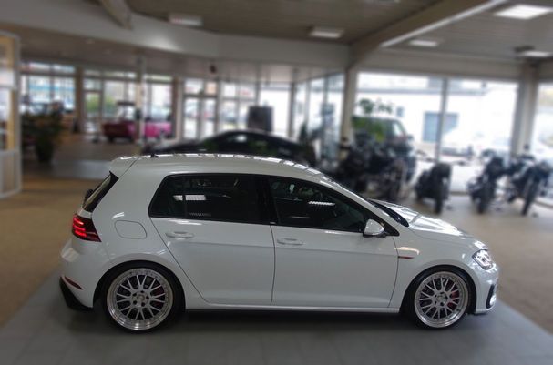 Volkswagen Golf GTI 180 kW image number 9