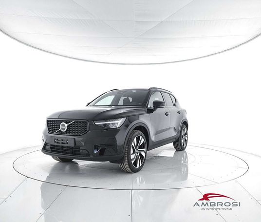 Volvo XC40 B3 Ultra Dark 120 kW image number 1