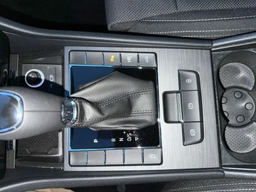 Car image 23