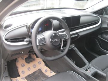 Car image 15