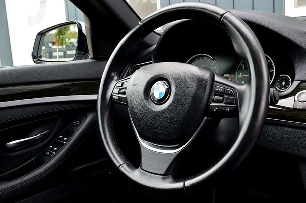 BMW 520i 135 kW image number 38