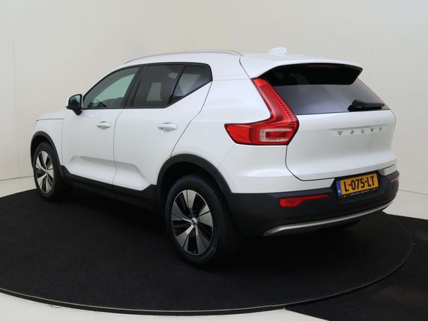 Volvo XC40 T2 95 kW image number 5