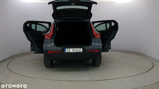 Volvo XC40 T3 Momentum 120 kW image number 12