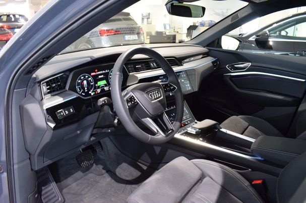 Audi Q8 55 quattro e-tron Sportback 300 kW image number 6