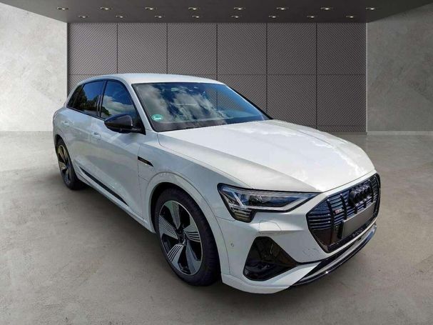 Audi e-tron 50 S-line 230 kW image number 2