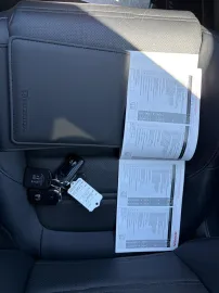Car image 29