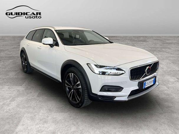 Volvo V90 Cross Country D4 Pro AWD 140 kW image number 2