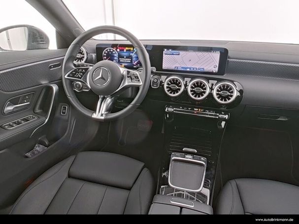 Mercedes-Benz CLA 200 Shooting Brake 120 kW image number 11