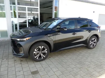 Car image 2