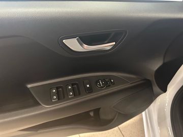 Car image 37