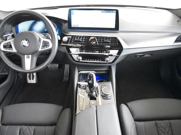 BMW 530i xDrive 185 kW image number 6