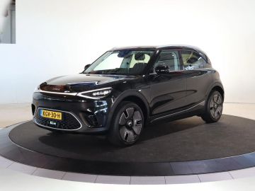 Car image 26