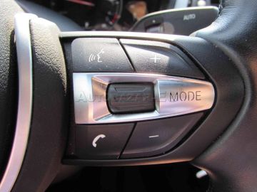 Car image 35